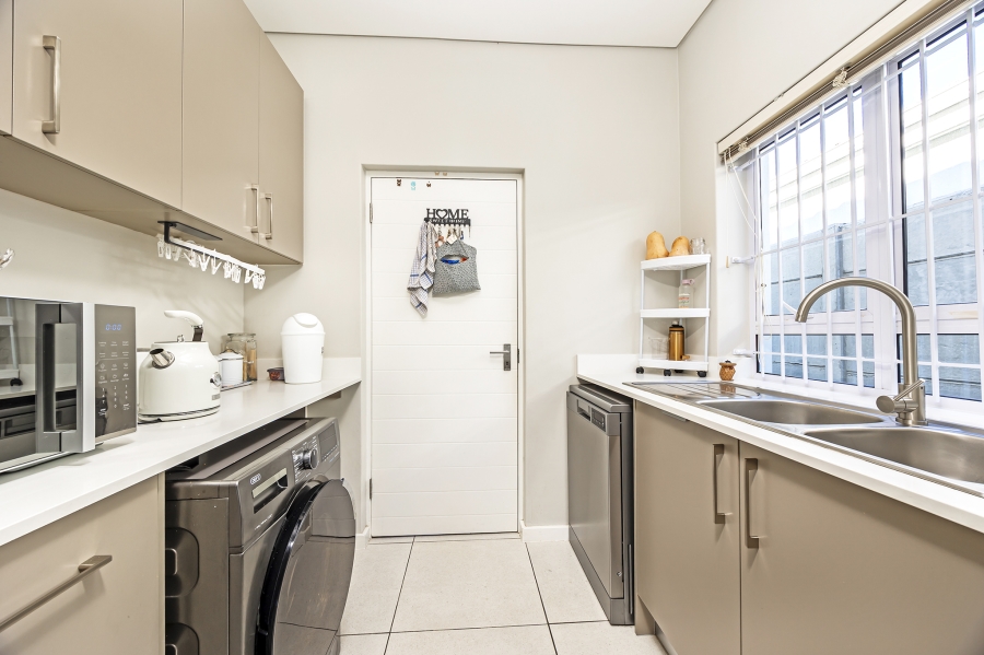 3 Bedroom Property for Sale in Jagtershof Western Cape